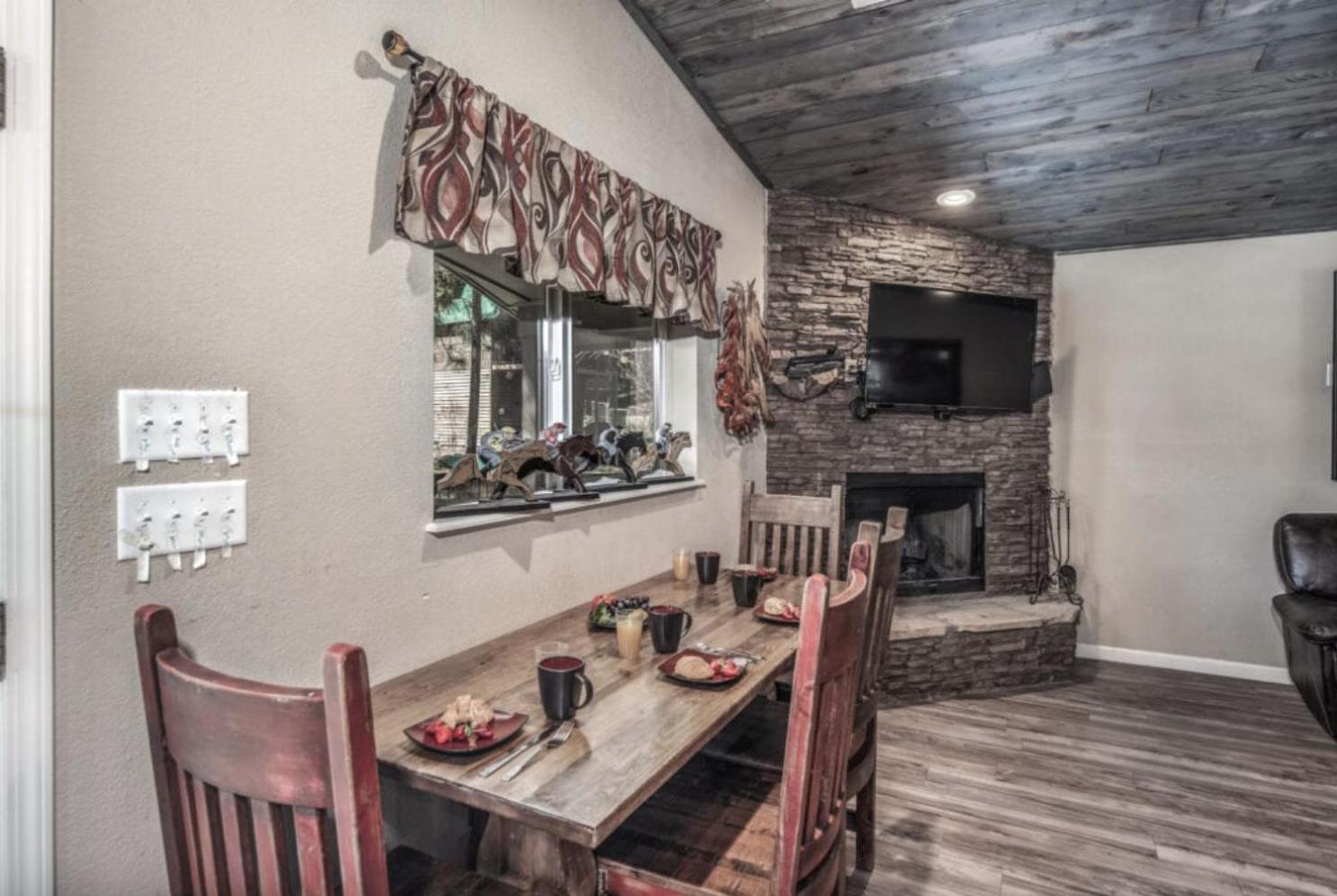 River View - Elevated On The Rio Ruidoso Exterior photo